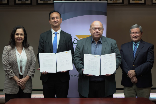 CFIA y Banco General firman acuerdo de cooperación para ampliar servicios bancarios a profesionales CFIA